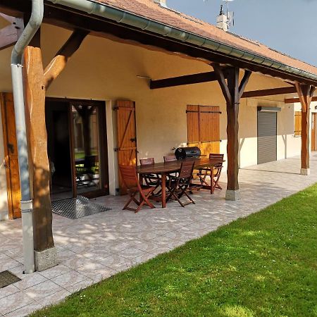 Villa Le Logis Du Der Giffaumont-Champaubert Esterno foto